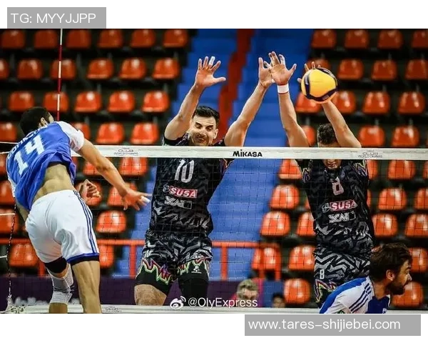 本塔拉奉献20分 男排世俱杯意大利佩鲁贾3-2日本大阪布鲁顿 本塔拉奉献20分 男排世俱杯意大利佩鲁贾3-2日本大阪布鲁顿
