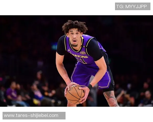 海斯:我感觉这支球队有许多的兄弟友情,所有人都想维护互相